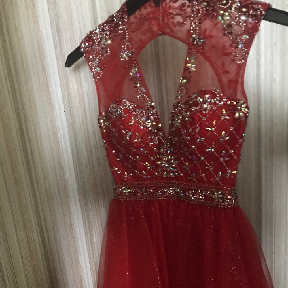 Red keyhole back dress